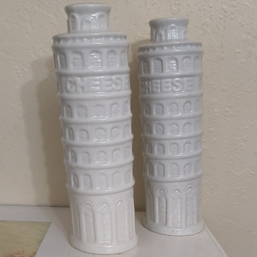 Vintage Leaning Tower Of Pisa White Ceramic Cheese Shaker